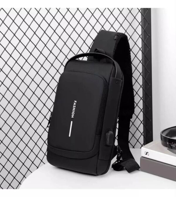Mochila cruzada antirrobo para hombre, bolso de hombro con USB, resistente al agua, bandolera cruzada de viaje para hombre